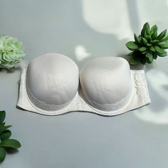TORRID Beige Strapless Bra 42DD‎ - Picture 1 of 6